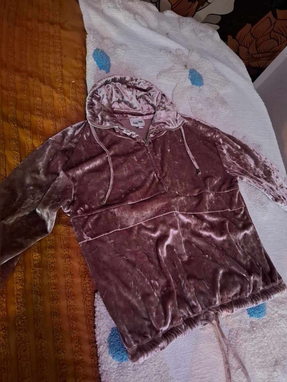 in Mauve PinkFrank And Oak Crushed Velvet Quarter-Zip Pullover Mauve Pink EUC